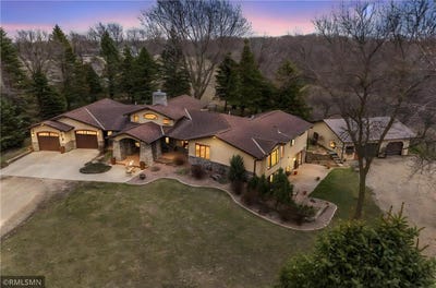 /international/us/60639-211th-street-eagle-lake-mn-110107034979/