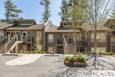 /international/us/133-fairway-villas-drive-highlands-nc-110107629744/