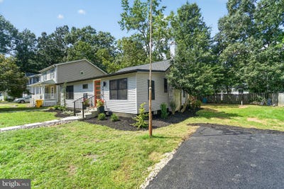 /international/us/4922-dogwood-street-shady-side-md-110110165714/