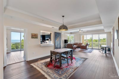 /international/us/1700-scenic-hwy-pensacola-fl-110108541979/