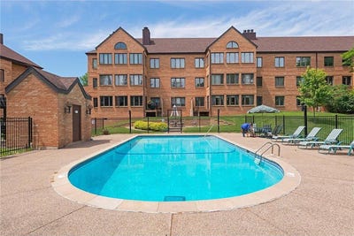 /international/us/1830-eagle-ridge-drive-mendota-heights-mn-110107004005/