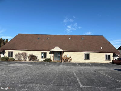 /international/us/5984-main-street-east-petersburg-pa-110104493046/