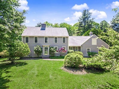 /international/us/6-n-mill-st-hopkinton-ma-110108683017/