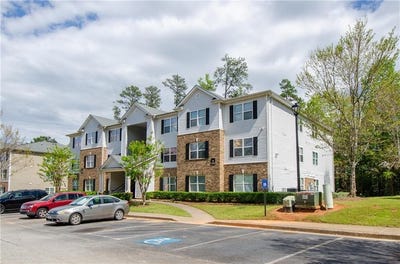 /international/us/10104-fairington-ridge-circle-lithonia-ga-110098690845/
