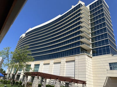 /international/us/200-s-sycamore-street-branson-mo-110091489704/