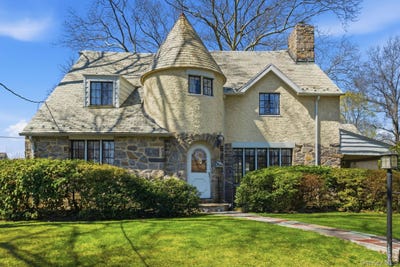 /international/us/5-seymour-place-white-plains-ny-110107352335/