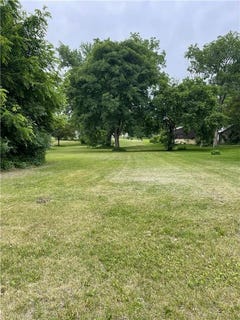/international/us/816-e-lake-street-osakis-mn-110100201093/