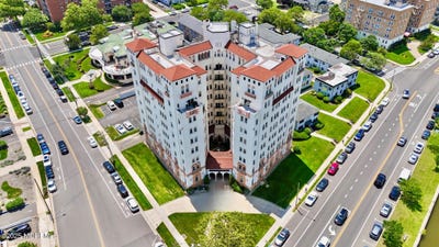 /international/us/400-deal-lake-drive-asbury-park-nj-110100423581/