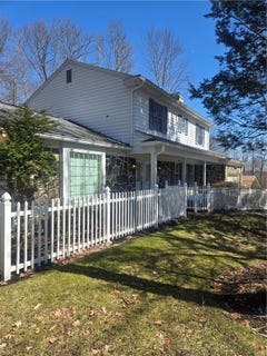 /international/us/13-knollbrook-lane-e-painted-post-ny-110106815193/