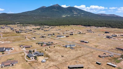 /international/us/7289-w-dreamview-trail-flagstaff-az-110101214199/