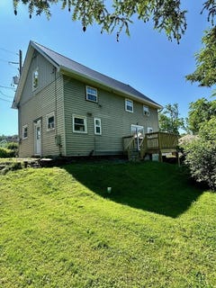 /international/us/107-1-2-york-ave-towanda-pa-110100564533/
