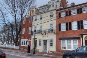 /international/us/36-state-street-portsmouth-nh-110108498161/