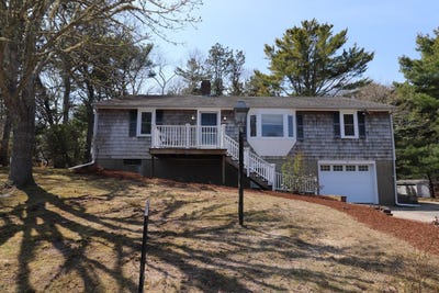 /international/us/7-bittersweet-lane-south-dennis-ma-110098852726/