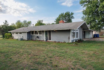/international/us/310-n-bradley-st-caney-ks-110120097674/