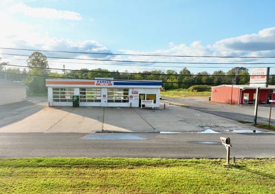 /international/us/38-main-st-benton-ky-110104817632/