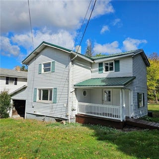 /international/us/106-pine-st-pine-twp-heilwood-pa-110102853617/