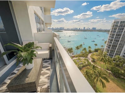/international/us/1500-bay-road-miami-beach-fl-110108279469/
