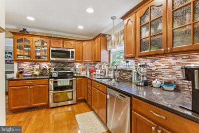 /international/us/351-9th-street-colonial-beach-va-110100836072/?lang=zh-tw