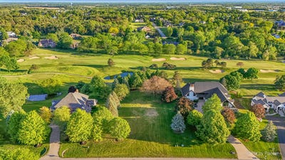 /international/us/10625-bull-valley-lot-157-drive-woodstock-il-110108221675/