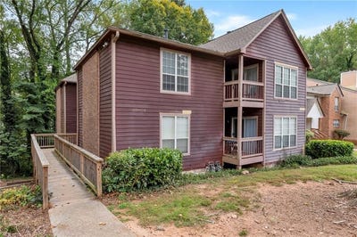 /international/us/5557-mountain-springs-circle-stone-mountain-ga-110120515369/