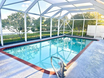 /international/us/3970-classic-court-west-palm-beach-fl-110107419586/
