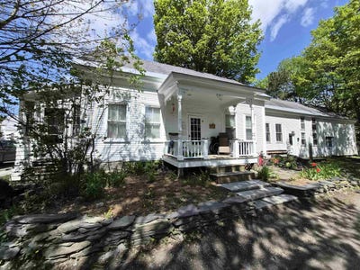 /international/us/142-vine-street-northfield-vt-110107280088/