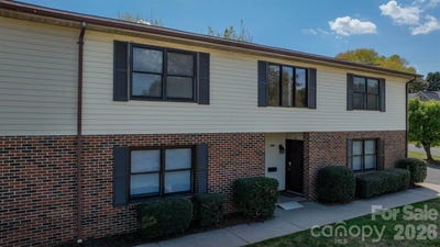 /international/us/525-12th-street-sw-hickory-nc-110106948417/