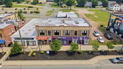 /international/us/456-broadway-monticello-ny-110109600714/