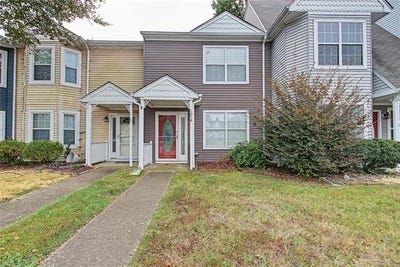 /international/us/101-heather-way-yorktown-va-110120890751/
