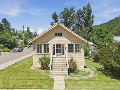 /international/us/4119-grover-st-dunsmuir-ca-110108610919/