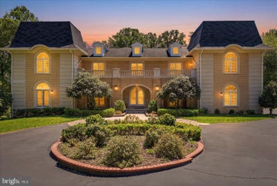 /international/us/10911-belgravia-court-great-falls-va-110108097935/