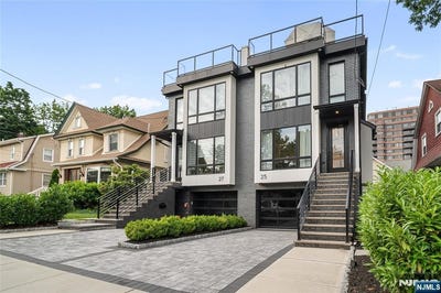 /international/us/25-knox-avenue-cliffside-park-nj-110109168730/