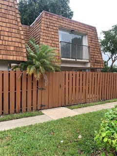 /international/us/2161-orange-grove-drive-davie-fl-110106445094/