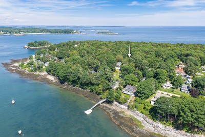 /international/us/383-pleasant-avenue-portland-me-110109198476/