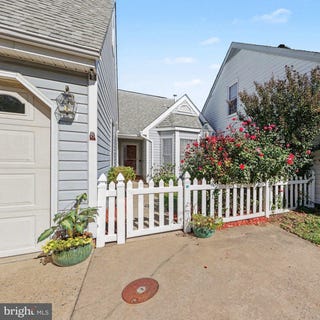 /international/us/11476-chelsea-court-fredericksburg-va-110120894401/