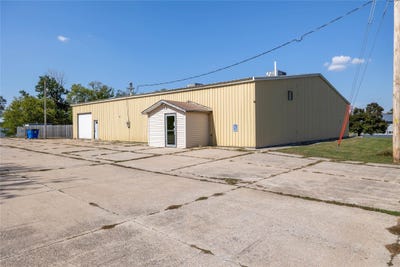 /international/us/1505-18th-street-perry-ia-110108445276/