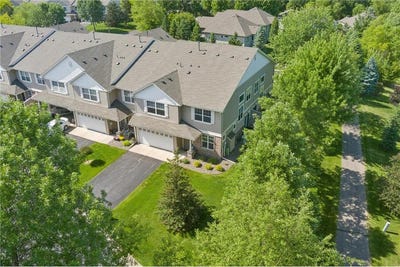 /international/us/1564-independence-drive-northfield-mn-110108588450/