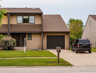 /international/us/601-s-raven-road-shorewood-il-110108023873/