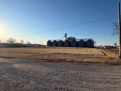 /international/us/630-industrial-road-chillicothe-mo-110105929009/