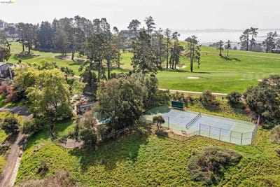 /international/us/407-vista-heights-rd-el-cerrito-ca-110108332955/