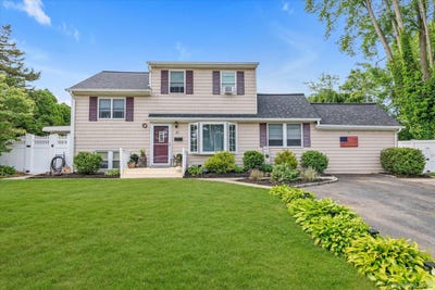 /international/us/31-sherwood-drive-east-islip-ny-110108799809/