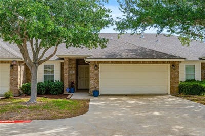 /international/us/5540-oso-parkway-corpus-christi-tx-110107435217/
