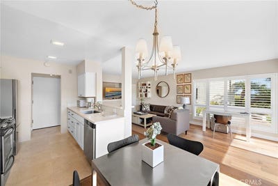 /international/us/21703-ocean-vista-drive-laguna-beach-ca-110099457469/