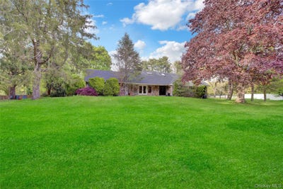 /international/us/1719-cedar-swamp-road-brookville-ny-110107806733/
