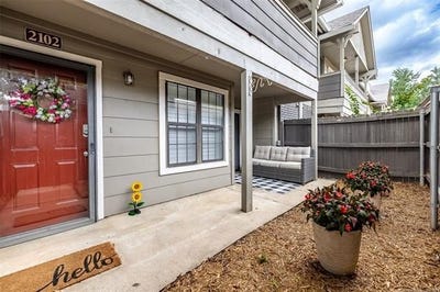 /international/us/9022-s-college-avenue-tulsa-ok-110108755138/