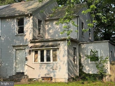 /international/us/2872-tuckahoe-road-camden-nj-110099926855/