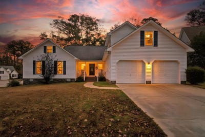 /international/us/1016-maidstone-drive-summerville-sc-110108967091/