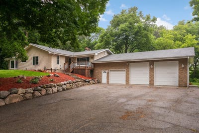 /international/us/20840-hidden-ponds-drive-rogers-mn-110108885383/