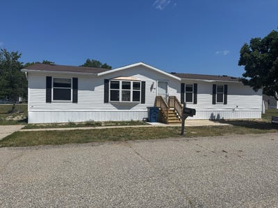 /international/us/20748-grandville-road-big-rapids-mi-110119371143/