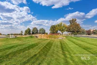 /international/us/2534-e-3753-twin-falls-id-110109765620/
